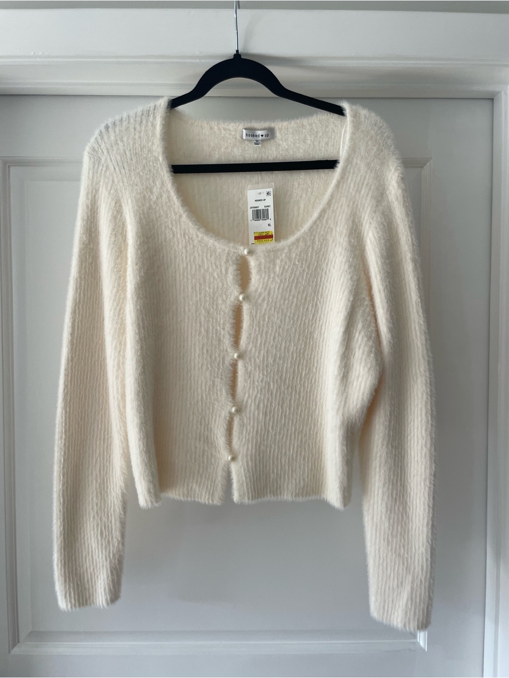 NWT 🏷️: Hooked Up 💋 Cream Fuzzy Button-Front Cardigan